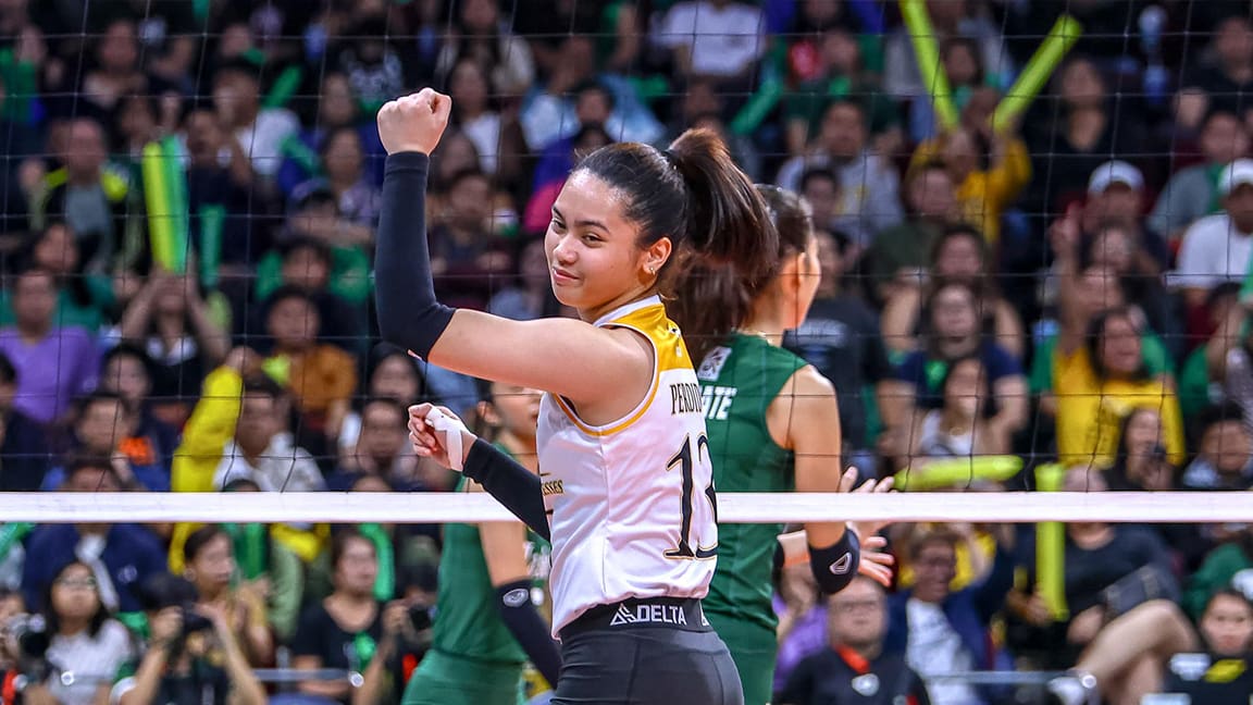 Jonna Chris Perdido in UST vs DLSU first round match of UAAP Season 86 women's volleyball tournament.